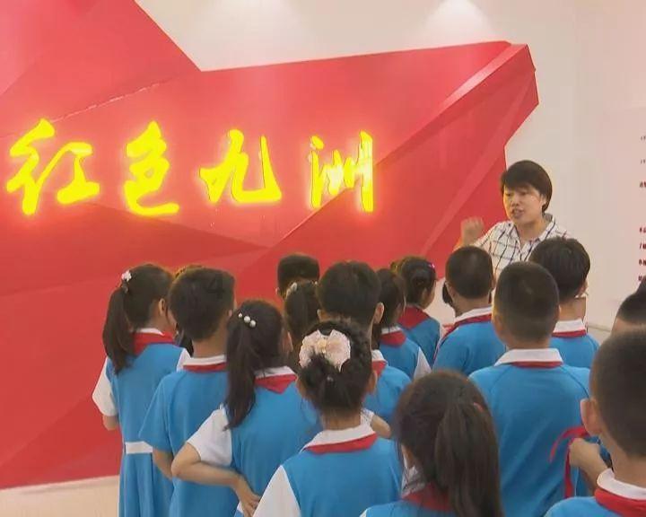 空袭敌营